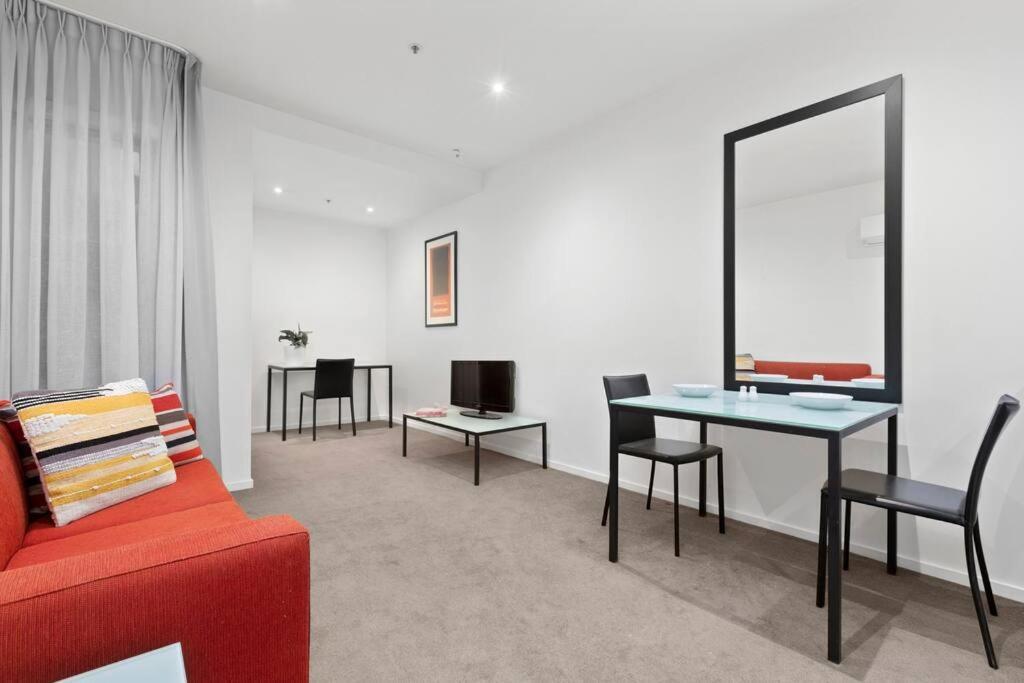 108 Astral Apartments Melbourne Dış mekan fotoğraf