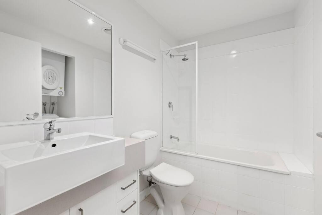108 Astral Apartments Melbourne Dış mekan fotoğraf